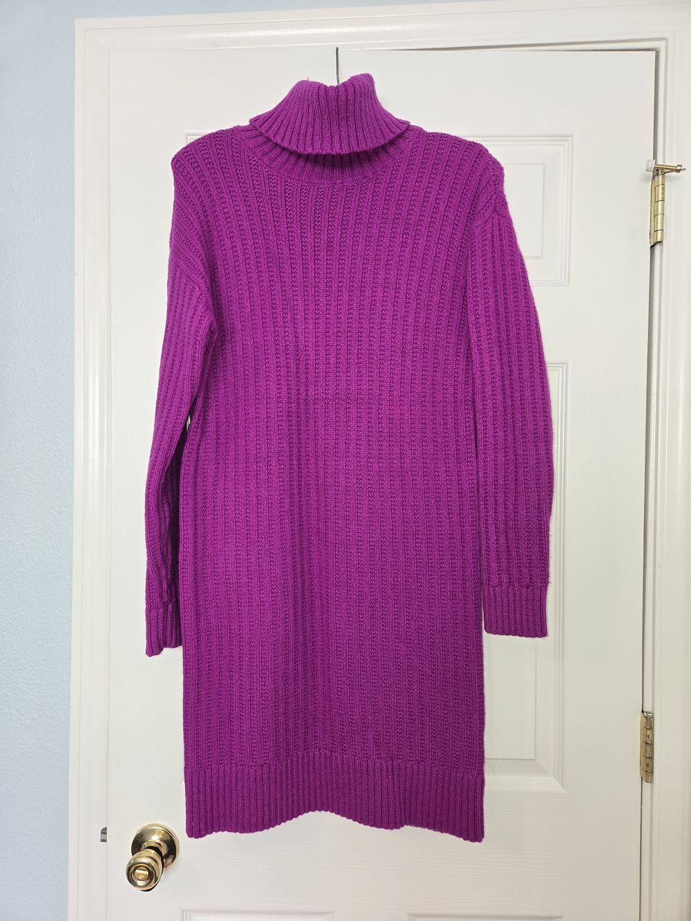 Banana Republic sz M Magenta Ribbed Knit Sweater Dress